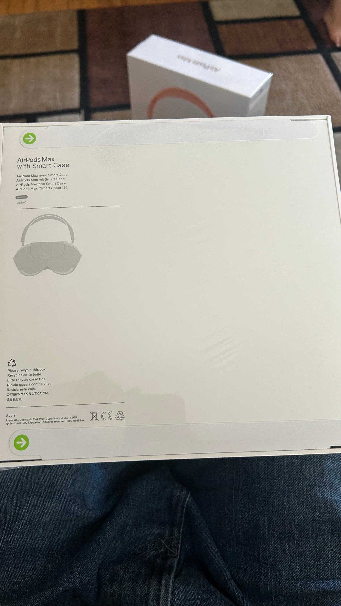 Apple AirPods Max Wireless Bluetooth Over-Ear Headphones - Active Noise Cancellation - Excellent Condition